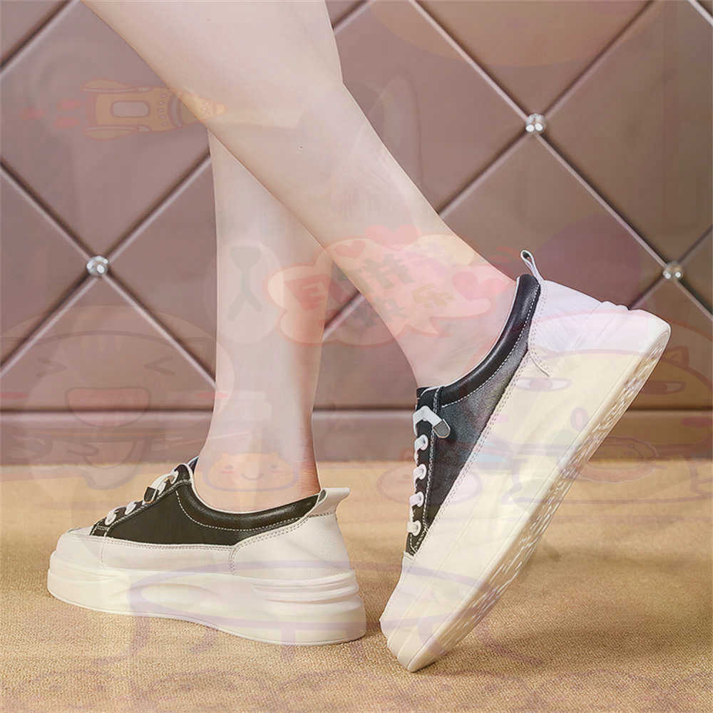 Tech Accessories Names - Chunky Loafers met veters Dames Skateboarden